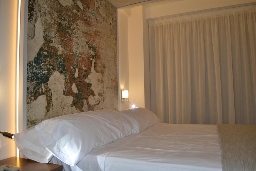Hotel Marfil San Antonio  Exteriör bild